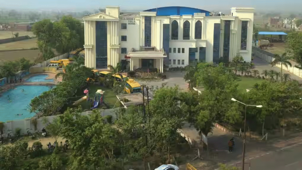 10 Best Schools in Agra for Academics 10 GD Goenka Public School, Agra (Near Shastripuram, Agra)